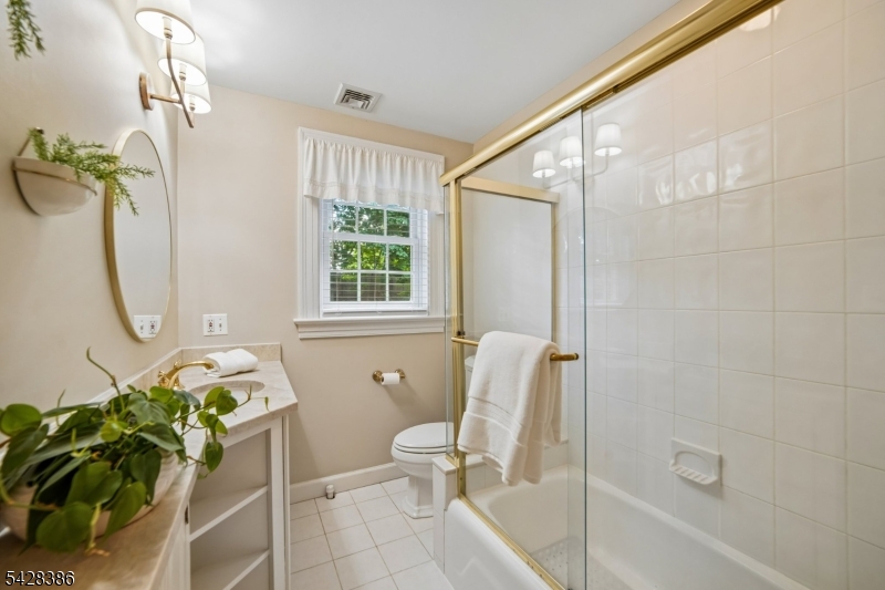 148 Beekman Road Summit, NJ 07901 - Photo 21 of 31