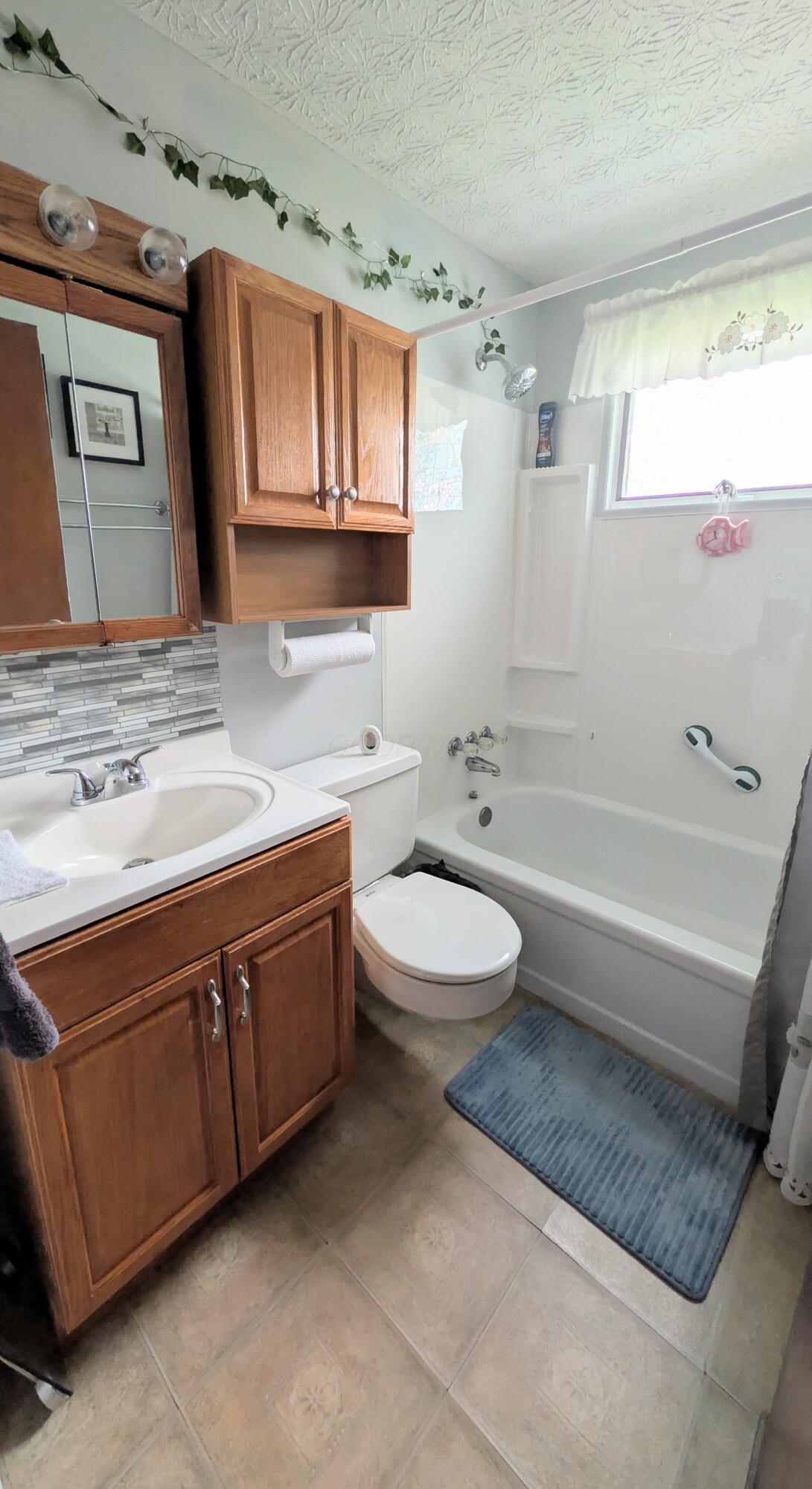 1705 Ripplebrook Road Columbus, OH 43223 - Photo 16 of 29 Welcome Home! 1705 Ripplebrook Rd., Columbus, OH 43223