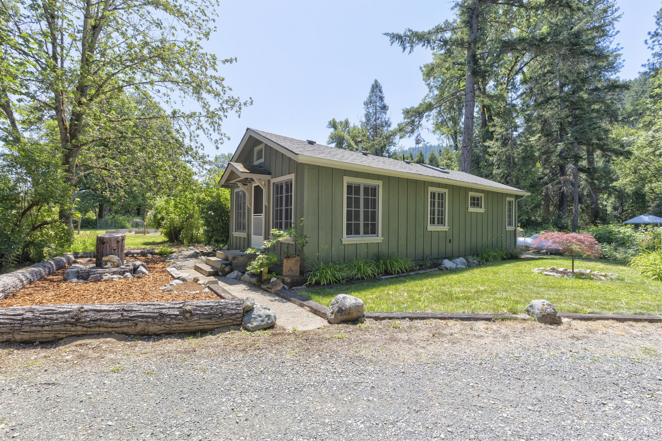 619 Placer Road Wolf Creek, OR 97497 - Photo 1 of 52 0R1A6520_1_2_3_4_savage