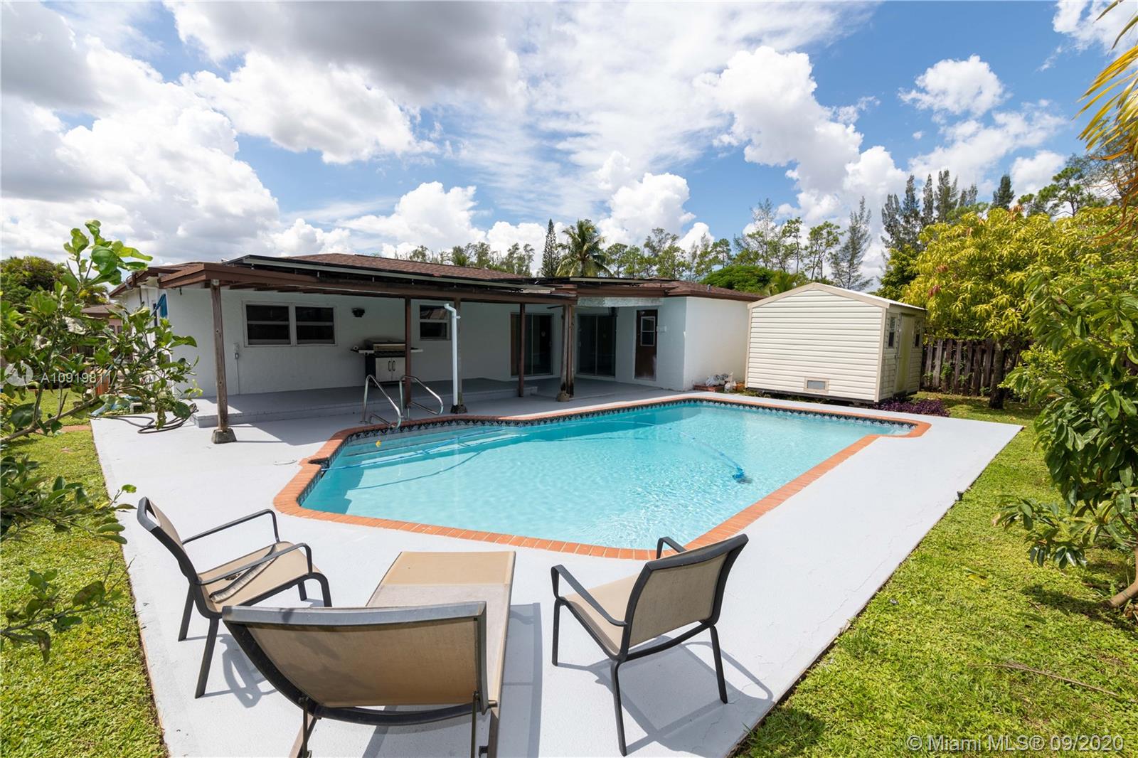 11203 Ladino Street Boca Raton, FL 33428 - Photo 2 of 36 Salt Water Pool Solar Heated at 11203 Ladino St. Boca Raton FL 33428