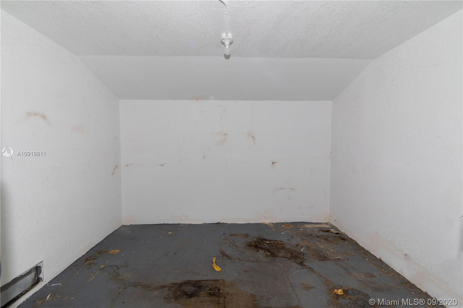 11203 Ladino Street Boca Raton, FL 33428 - Photo 29 of 36 10 x 12 Shed at 11203 Ladino St. Boca Raton FL 33428 - 3953 - Inside View.