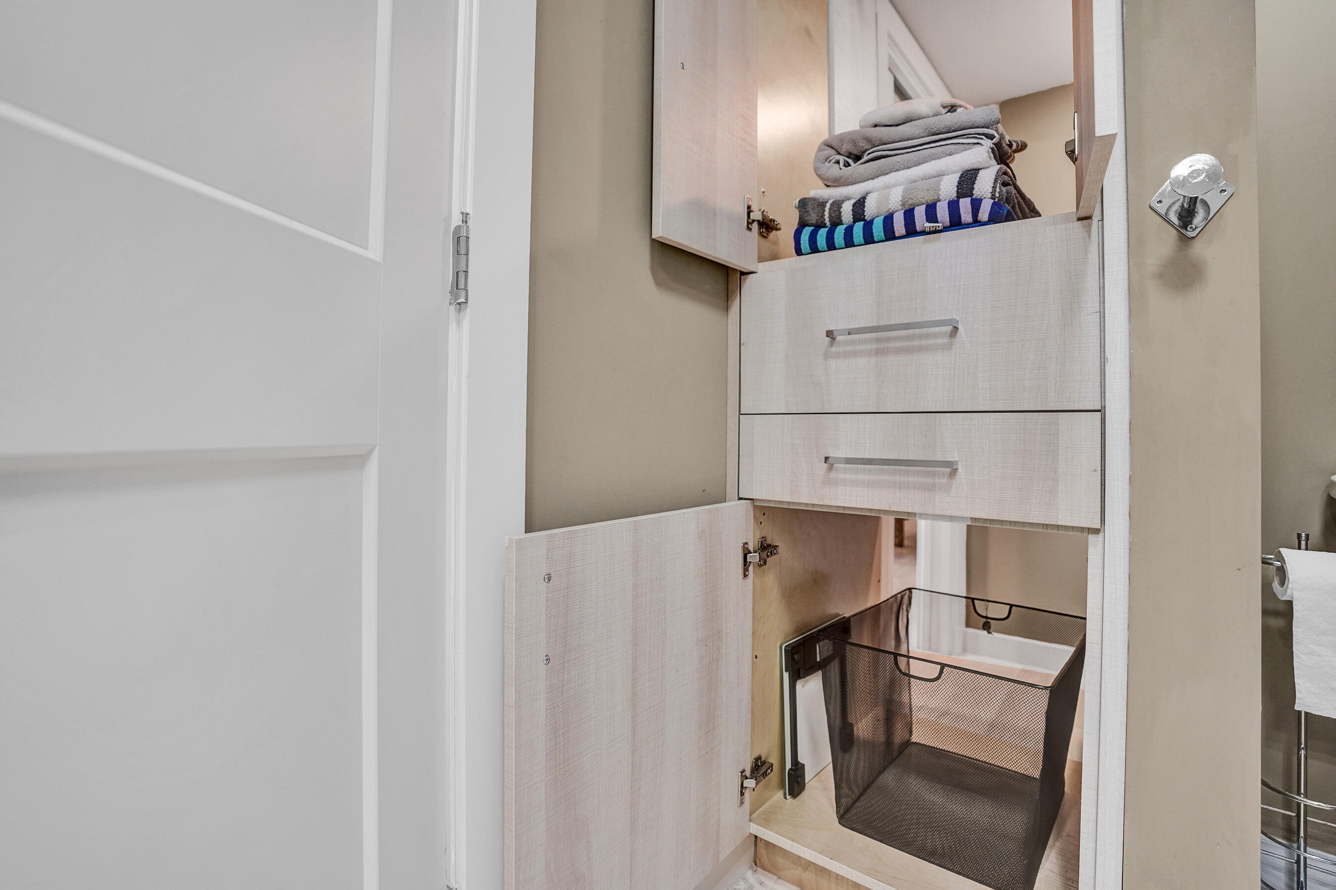 2820 Southwest 13th Street, Unit 101 Delray Beach, FL 33445 - Photo 68 of 83 Master laundry
