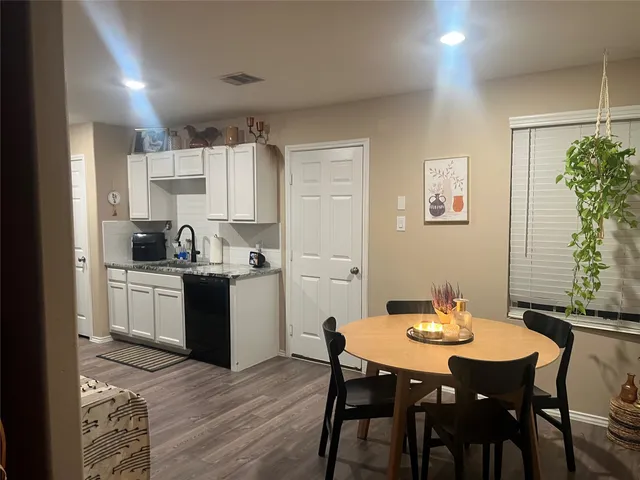 $2,000 | 4307 Sand Pebble Lane, Baytown, TX 77521