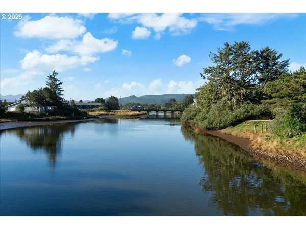 $234,900 | 2316 Beach Drive, Unit 154, Seaside, OR 97138