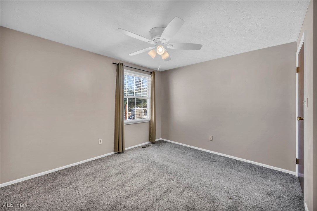 5345 Young Road Stow, OH 44224 - Photo 12 of 31 Gallery Image 12