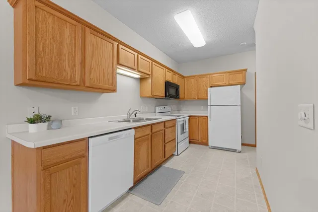 $229,900 | 1980 Pika Trail, Unit E, River Falls, WI 54022