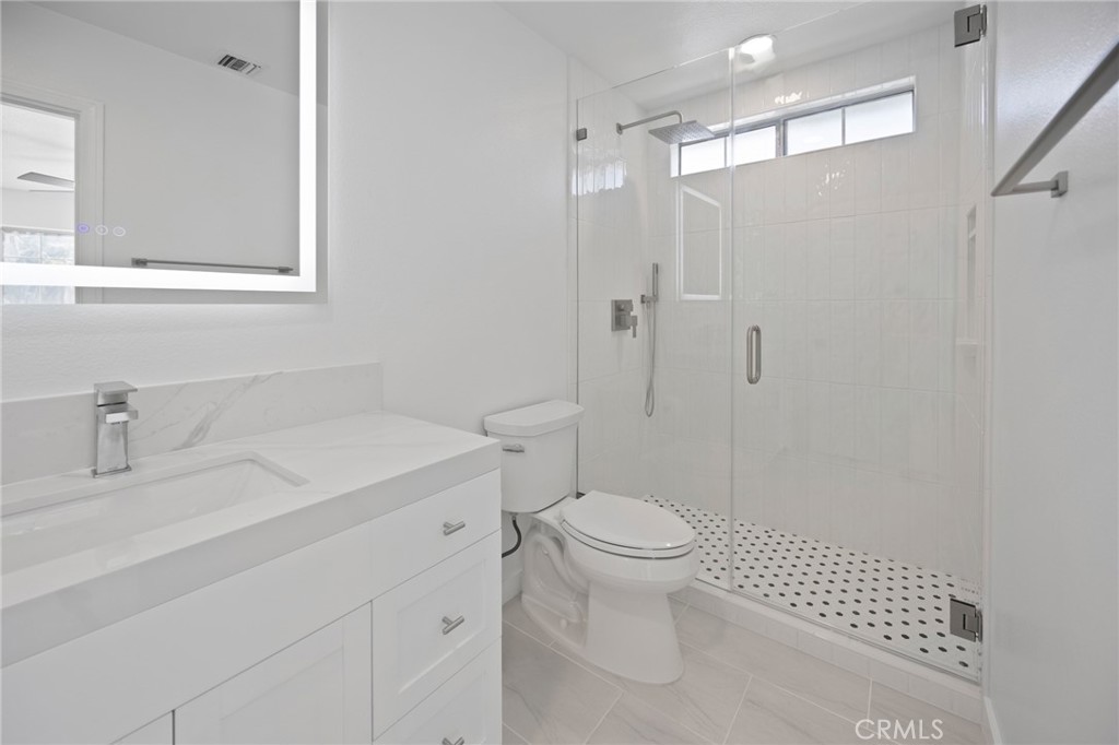 422 Parkman Avenue Los Angeles, CA 90026 - Photo 24 of 33