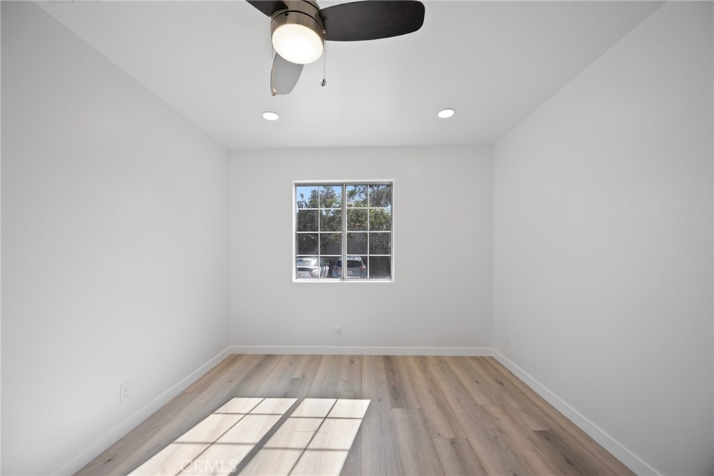 422 Parkman Avenue Los Angeles, CA 90026 - Photo 26 of 33