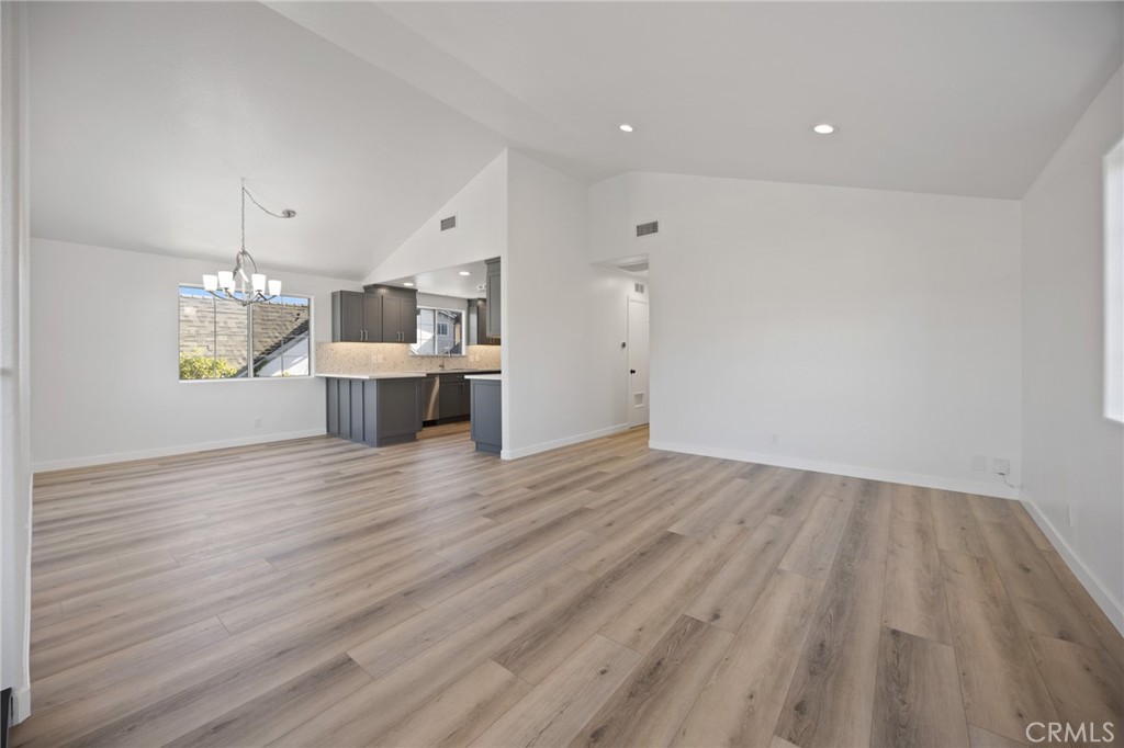422 Parkman Avenue Los Angeles, CA 90026 - Photo 9 of 33
