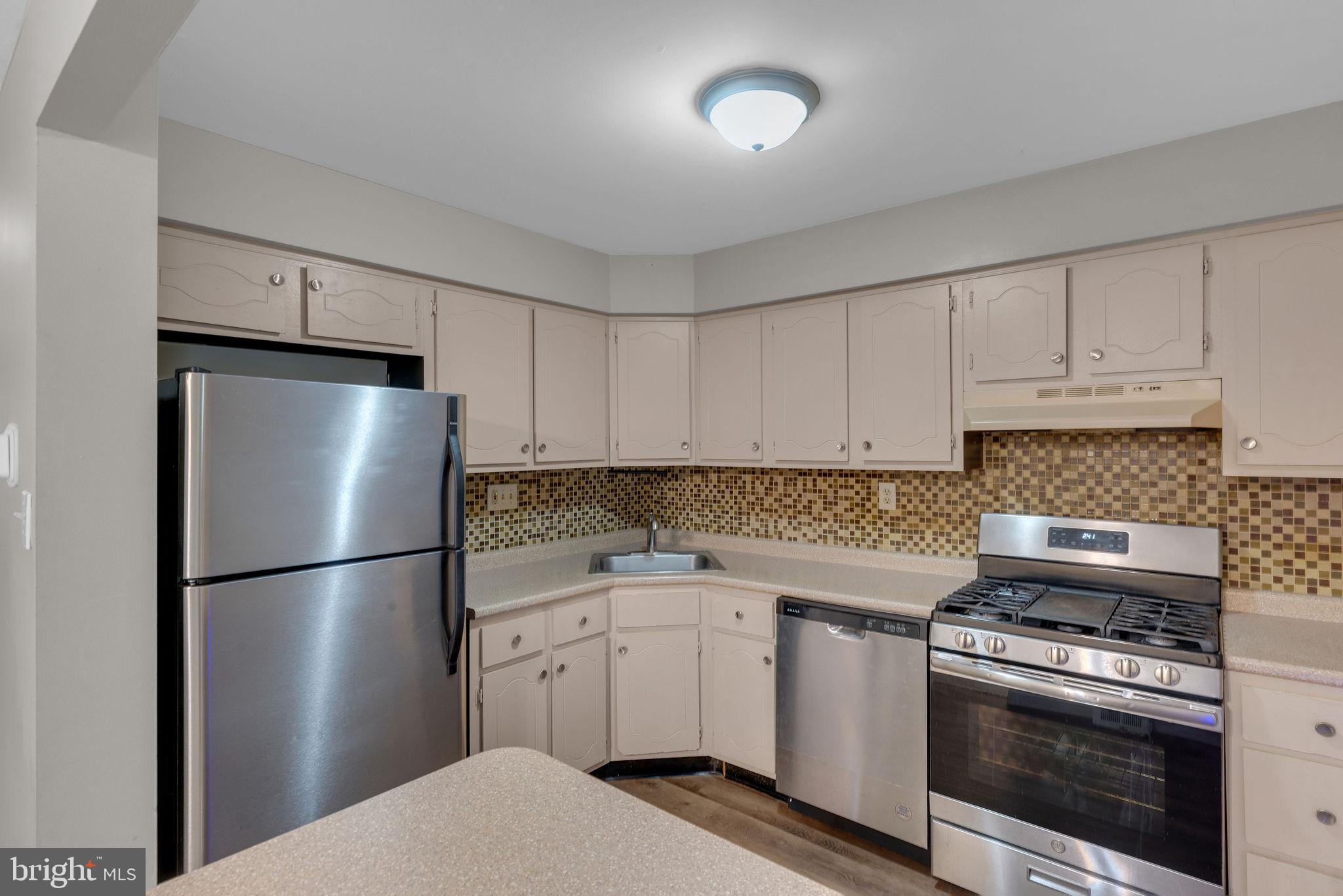 12090 Abby Road Philadelphia, PA 19154 - Photo 2 of 21 Gallery Image 2