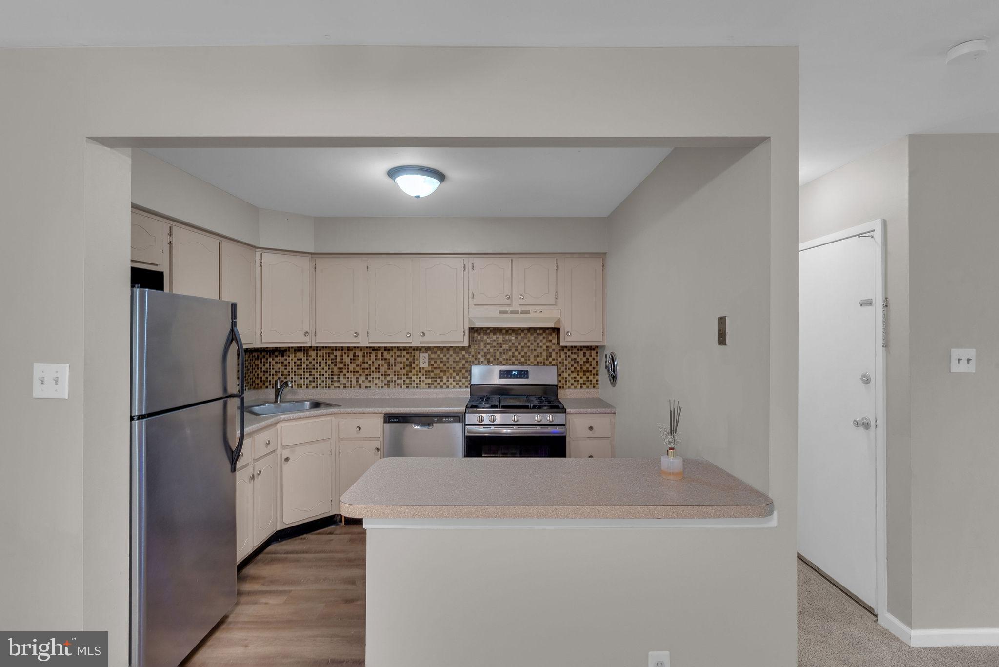 12090 Abby Road Philadelphia, PA 19154 - Photo 7 of 21 Gallery Image 7