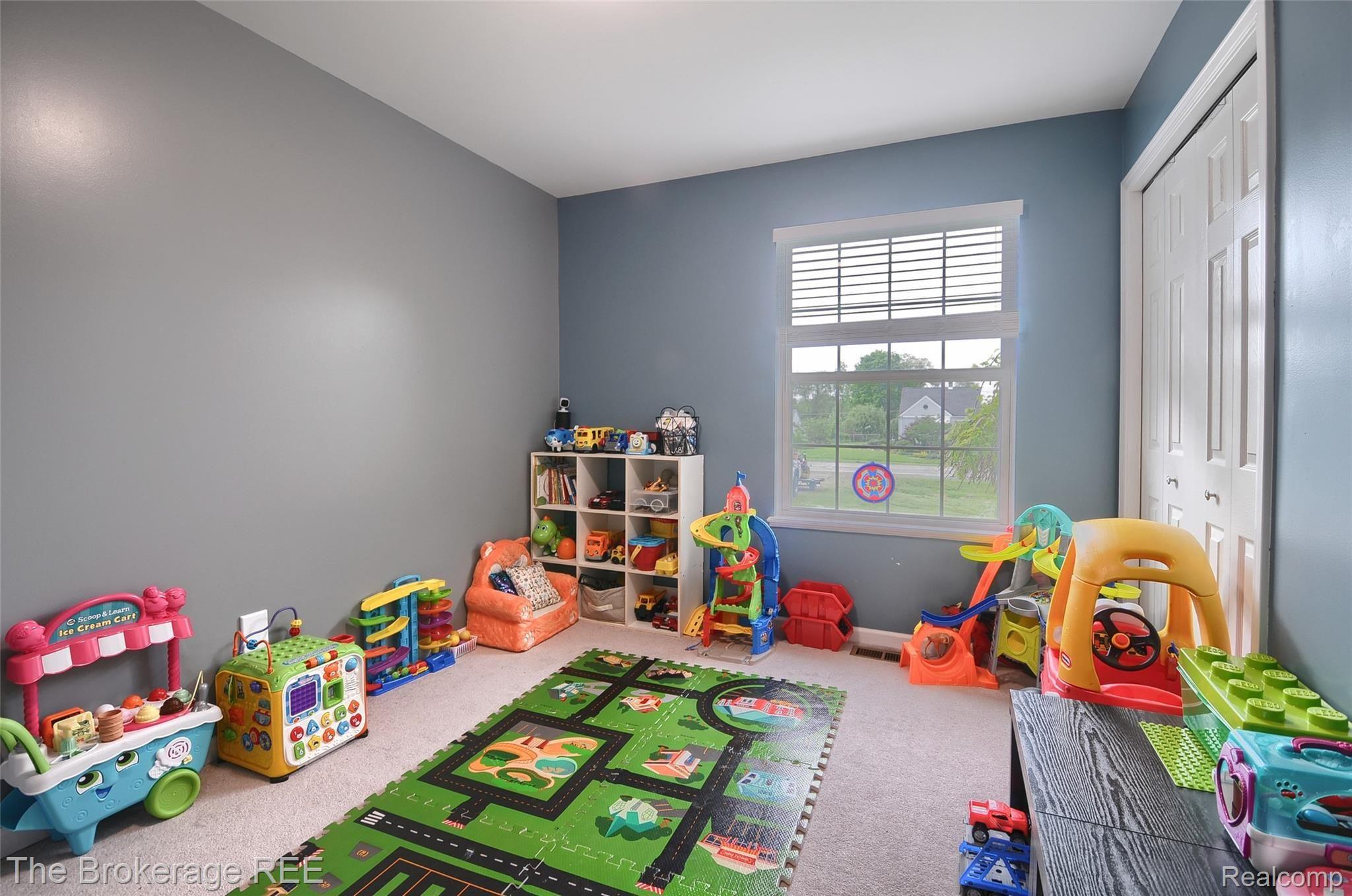 331 Davis Lake Road Lapeer, MI 48446 - Photo 32 of 42 DSC_6378-HDR(5).jpg