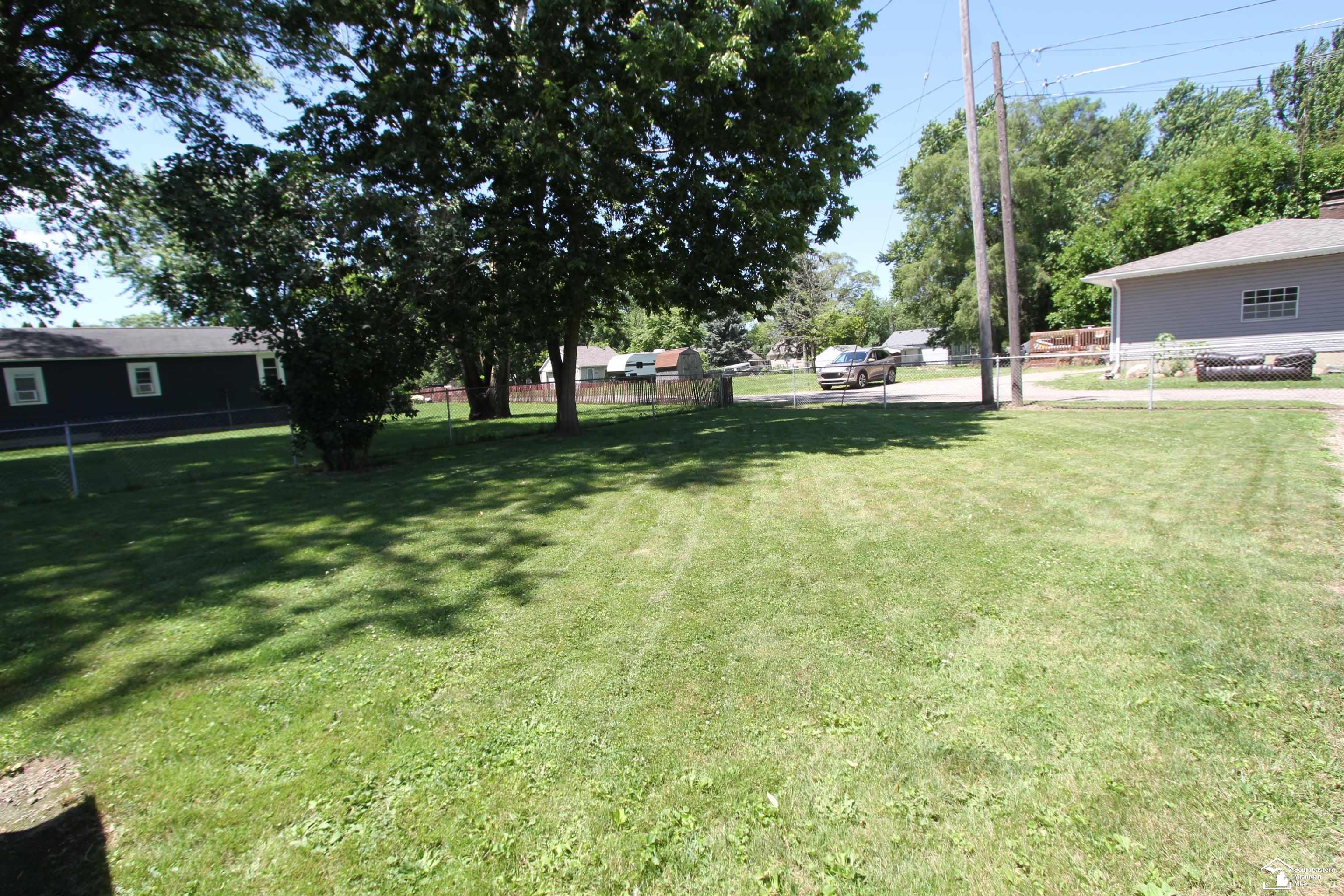 6257 East Dunbar Road Monroe, MI 48161 - Photo 33 of 34 50180049-ee178fb5-0a1f-45d7-96d0-bab999cc8845.JPG