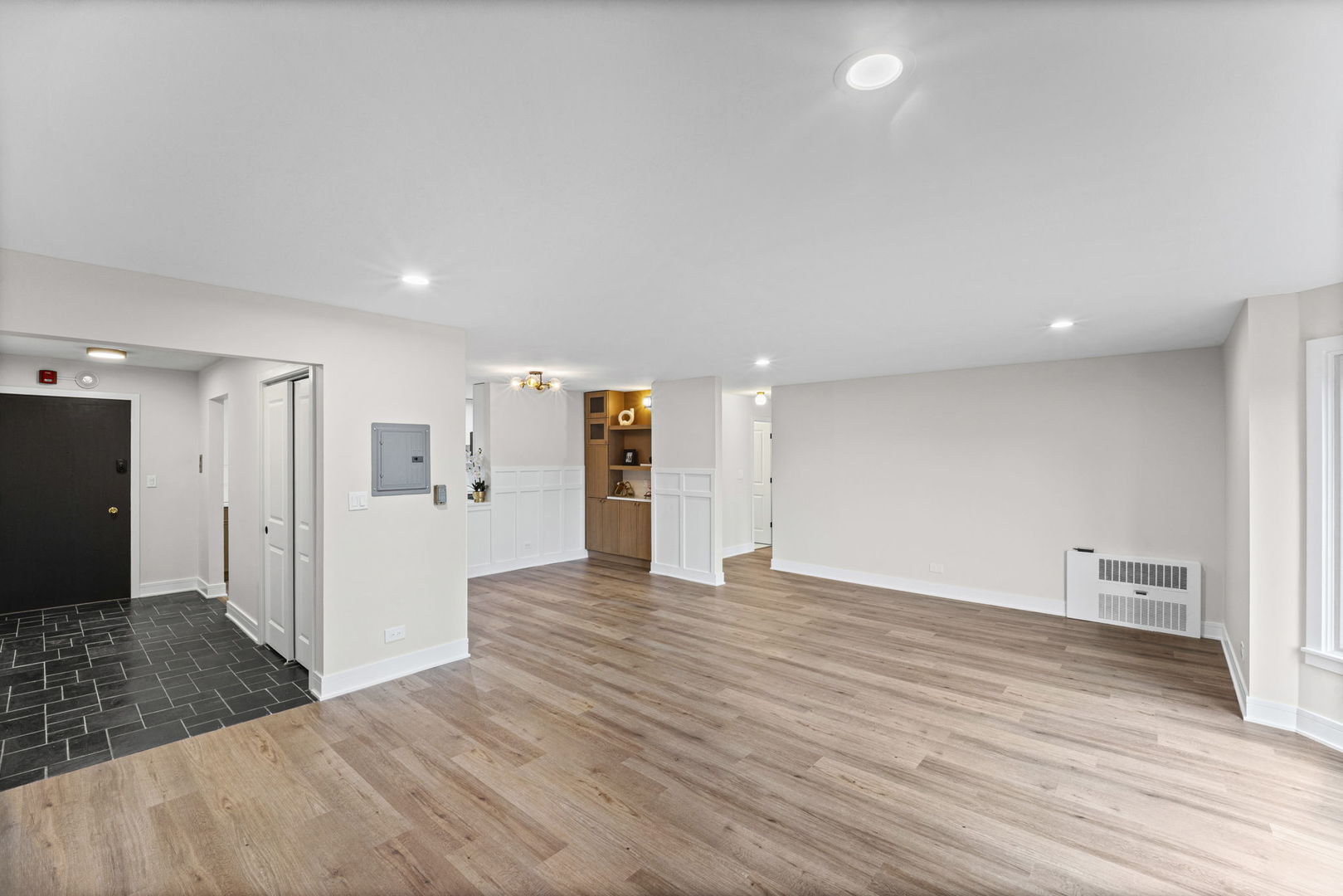 2400 Archbury Lane, Unit 2E Park Ridge, IL 60068 - Photo 7 of 18
