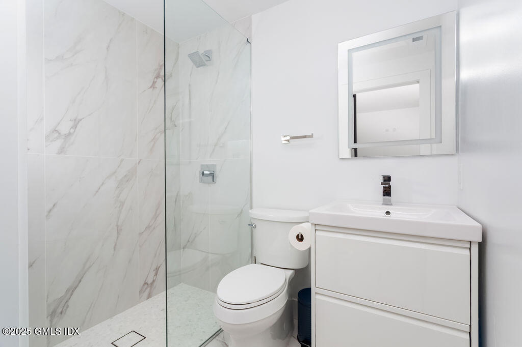 2 Horseshoe Road Cos Cob, CT 06807 - Photo 20 of 32 Horseshoe_040