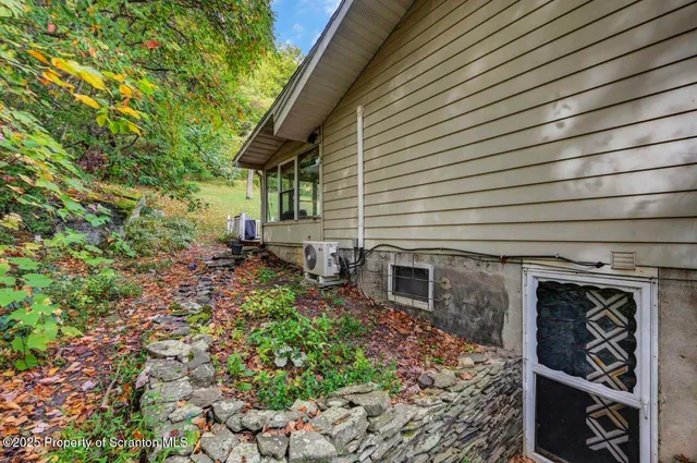 $359,999 | 2352 Newton Ransom Boulevard, Clarks Summit, PA 18411