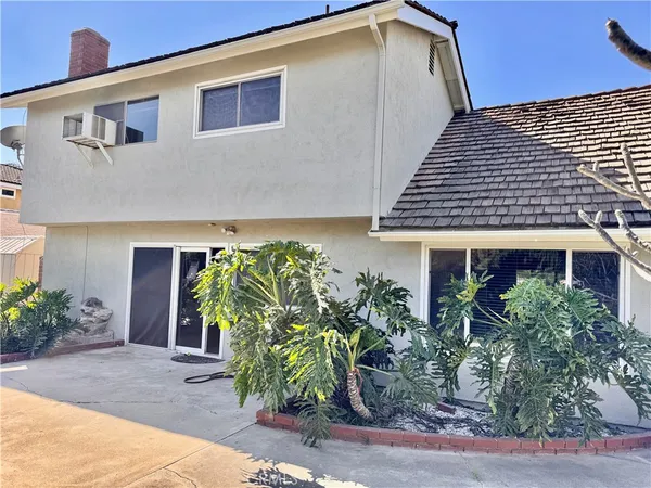 $4,300 | 202 South Barbara Way, Anaheim, CA 92806
