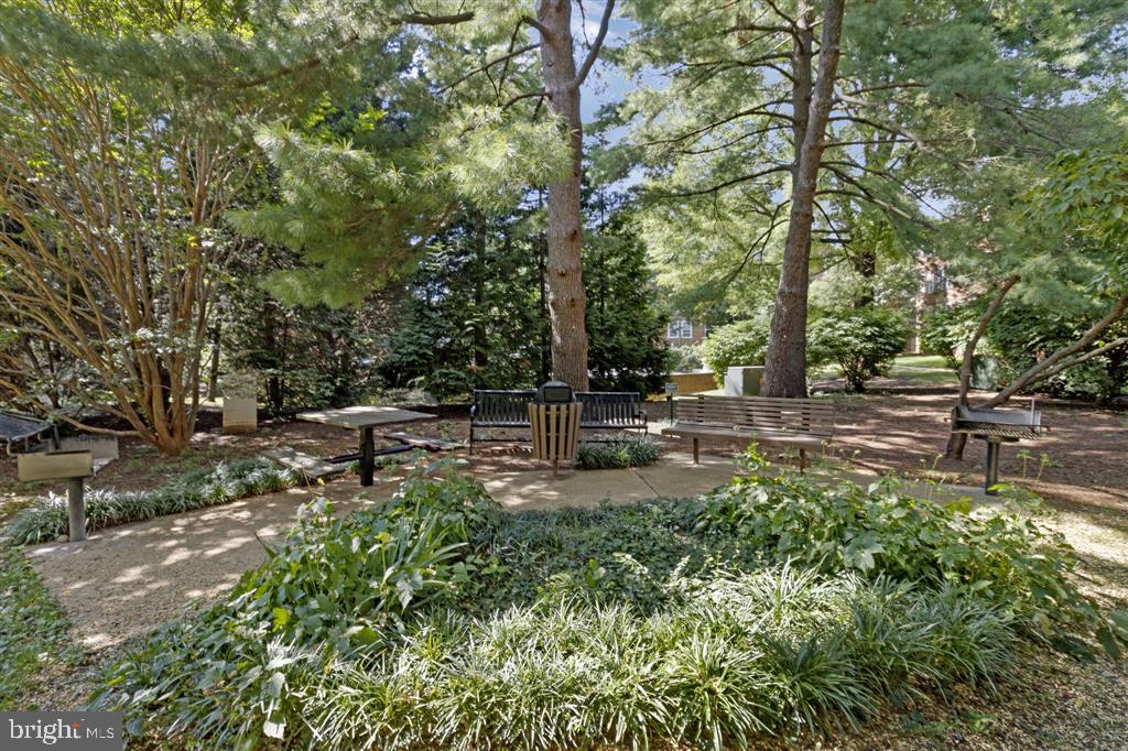 3420 39th Street Northwest, Unit C705 Washington, DC 20016 - Photo 23 of 30