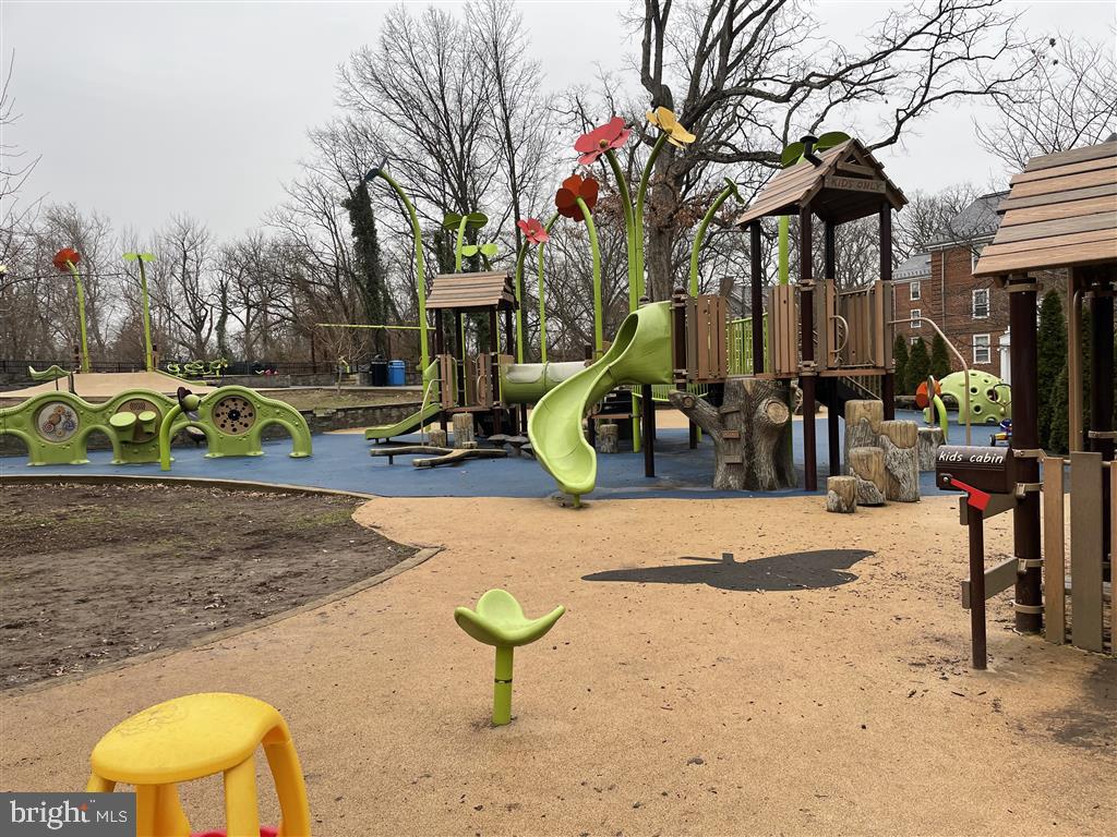 3420 39th Street Northwest, Unit C705 Washington, DC 20016 - Photo 29 of 30