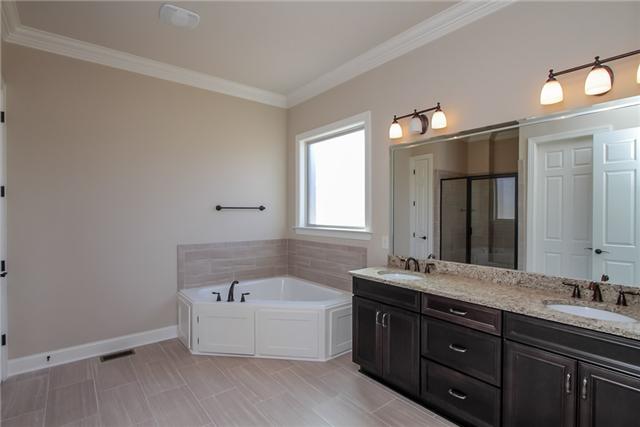 438 Truman Road West Franklin, TN 37064 - Photo 9 of 20 Gallery Image 9