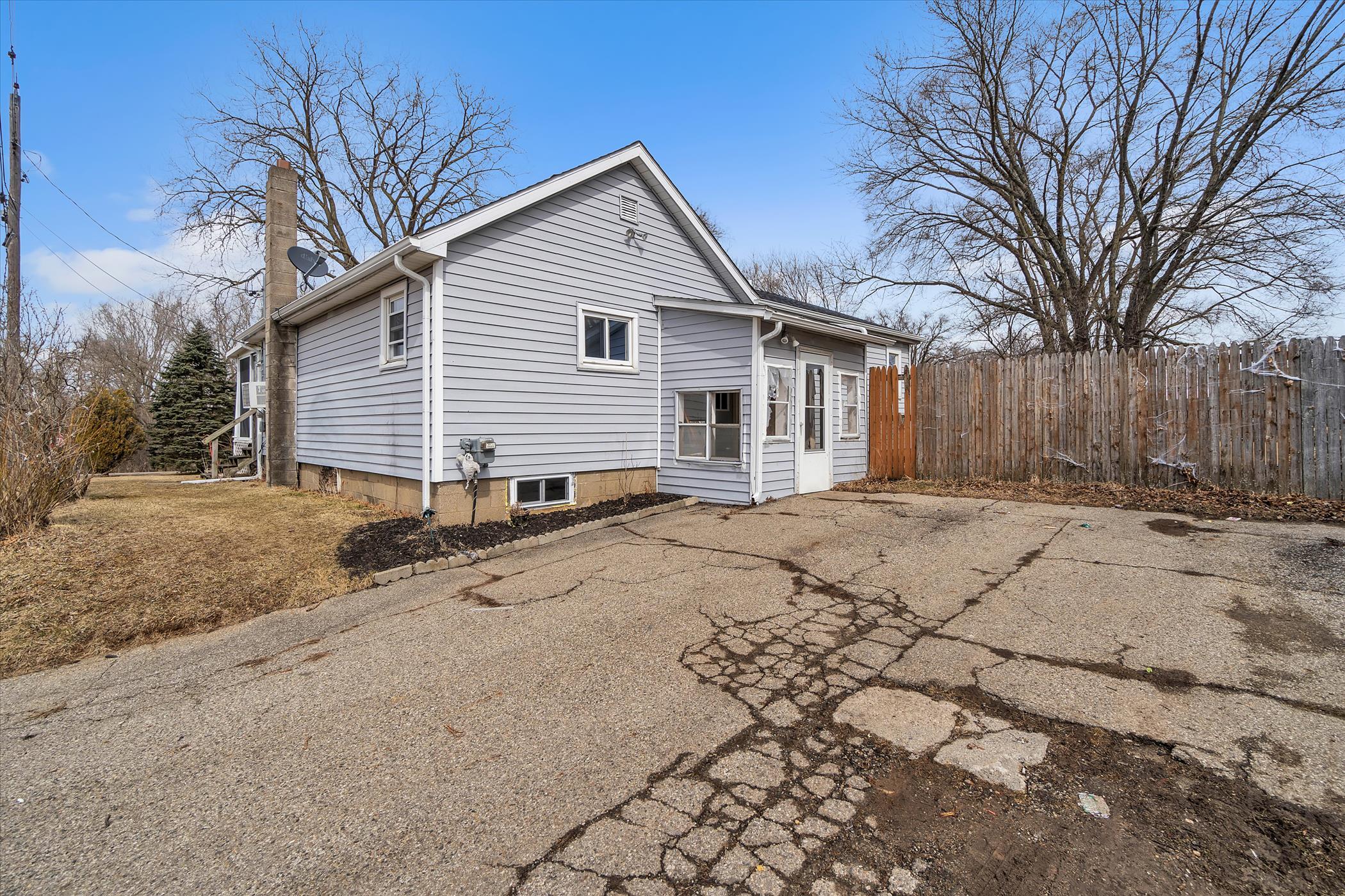 3401 Miles Road Jackson, MI 49201 - Photo 29 of 35 3401-Miles-Rd-WindowStill-Real-Estate-Ph