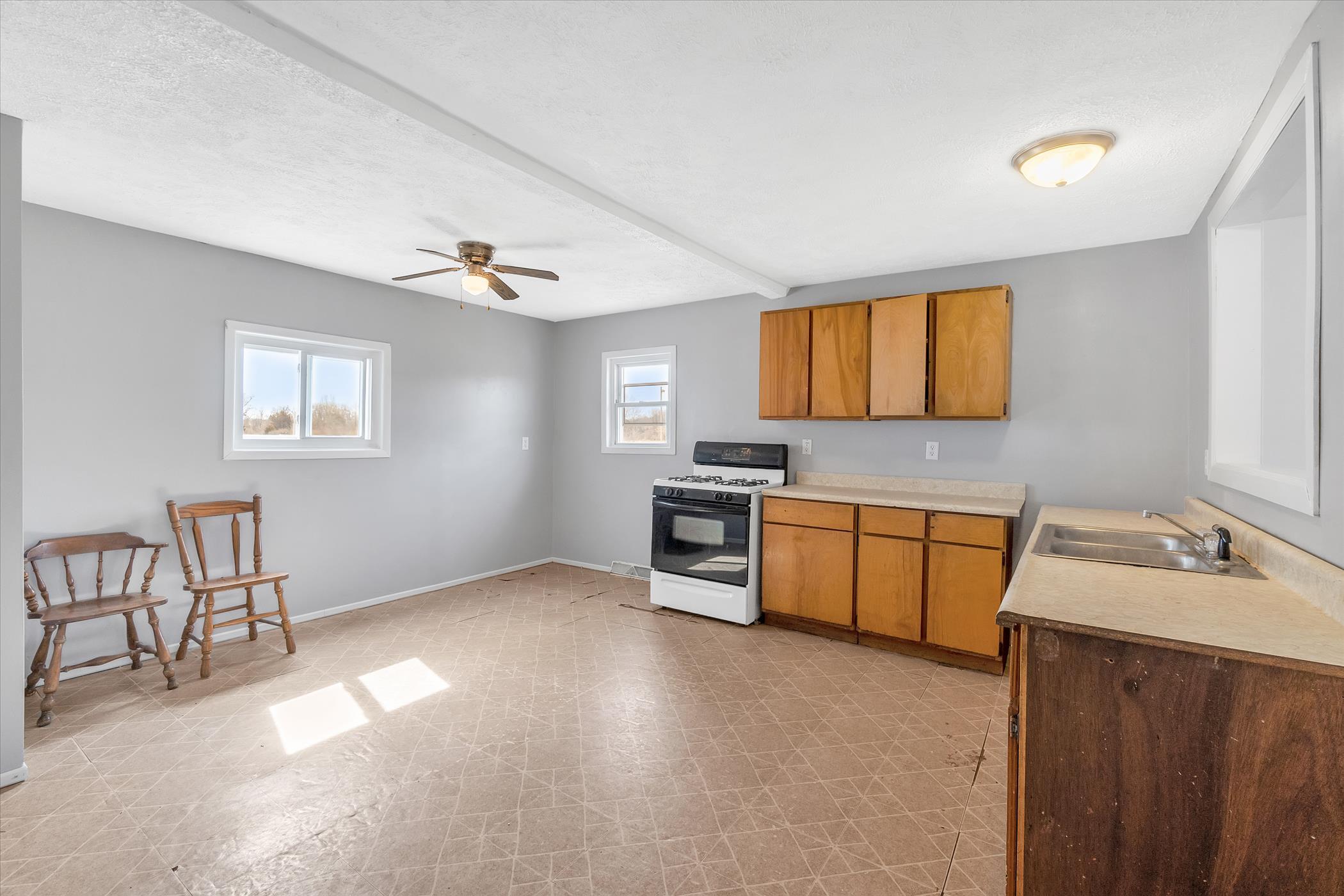 3401 Miles Road Jackson, MI 49201 - Photo 10 of 35 3401-Miles-Rd-WindowStill-Real-Estate-Ph