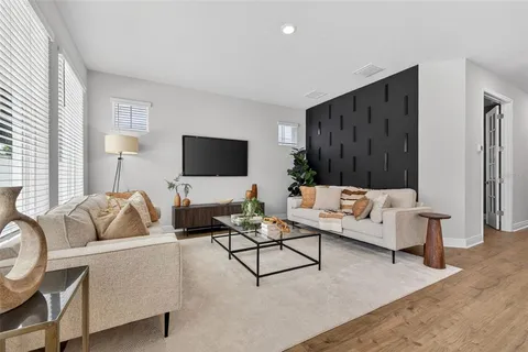 $1,250,000 | 810 32nd Avenue North, St. Petersburg, FL 33704