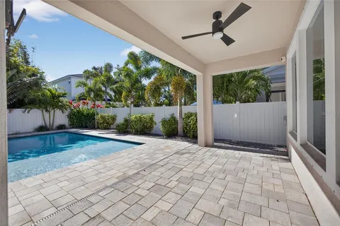 $1,250,000 | 810 32nd Avenue North, St. Petersburg, FL 33704