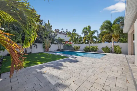 $1,250,000 | 810 32nd Avenue North, St. Petersburg, FL 33704