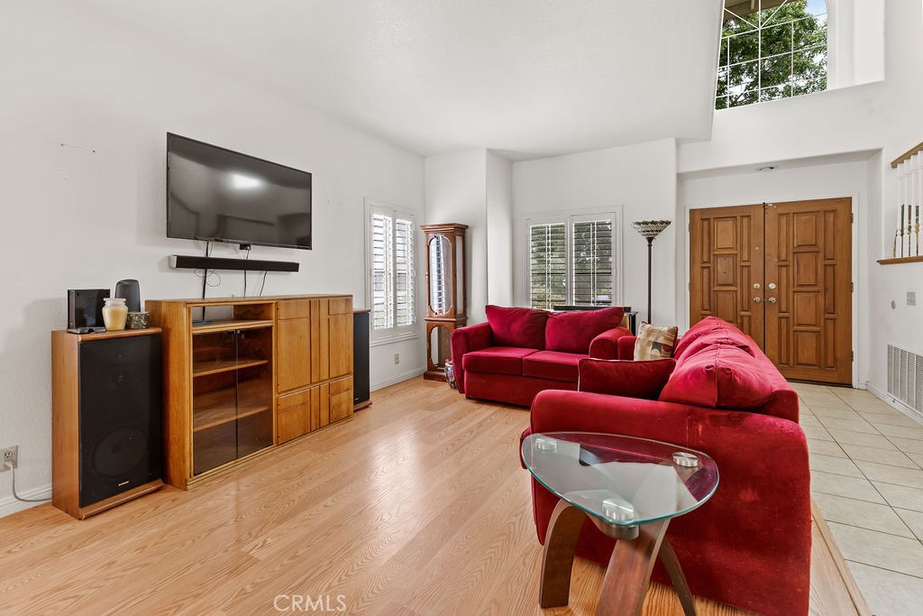 42068 Humber Drive Temecula, CA 92591 - Photo 4 of 27