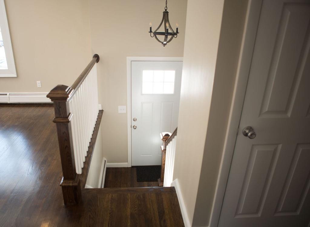 61 Deanville Road Attleboro, MA 02703 - Photo 11 of 26 Gallery Image 11