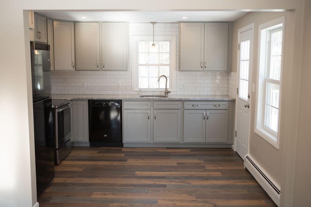 61 Deanville Road Attleboro, MA 02703 - Photo 5 of 26 Gallery Image 5