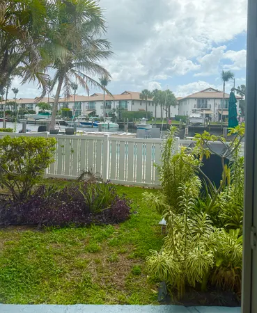 $1,800 | 199 East McNab Road, Unit 104, Pompano Beach, FL 33060