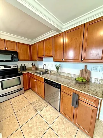 $1,800 | 199 East McNab Road, Unit 104, Pompano Beach, FL 33060