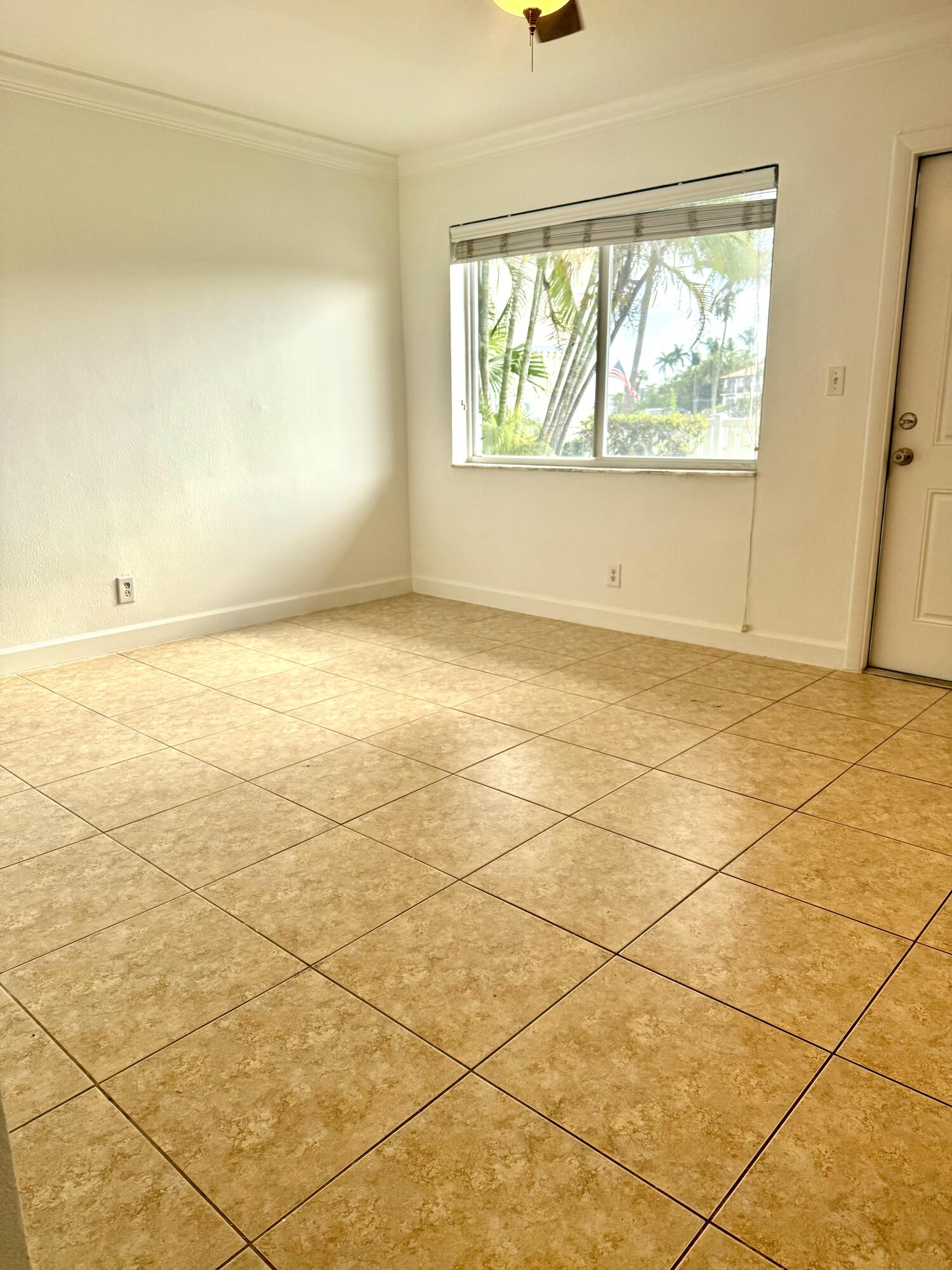 199 East McNab Road, Unit 104 Pompano Beach, FL 33060 - Photo 8 of 16 IMG_6486