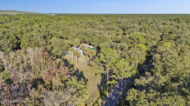 a picture of a counter top space