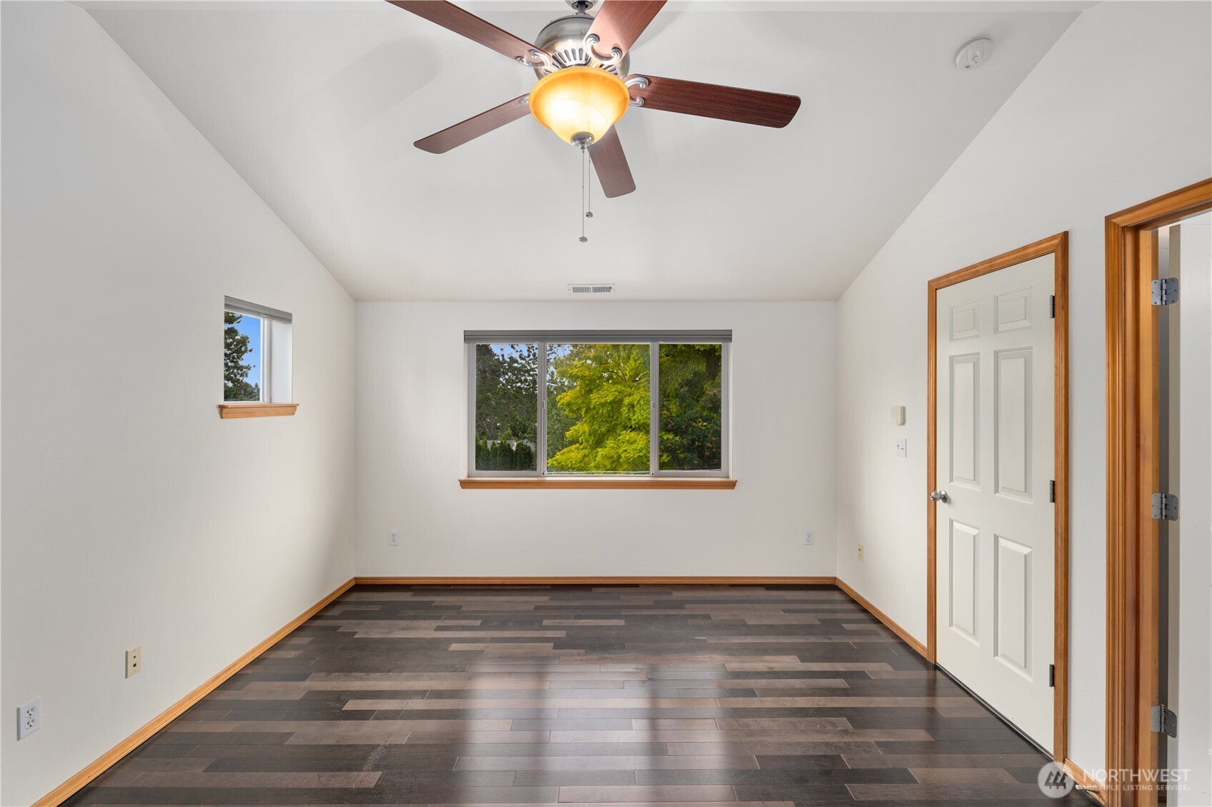 8823 Delridge Way Southwest, Unit B Seattle, WA 98106 - Photo 26 of 32
