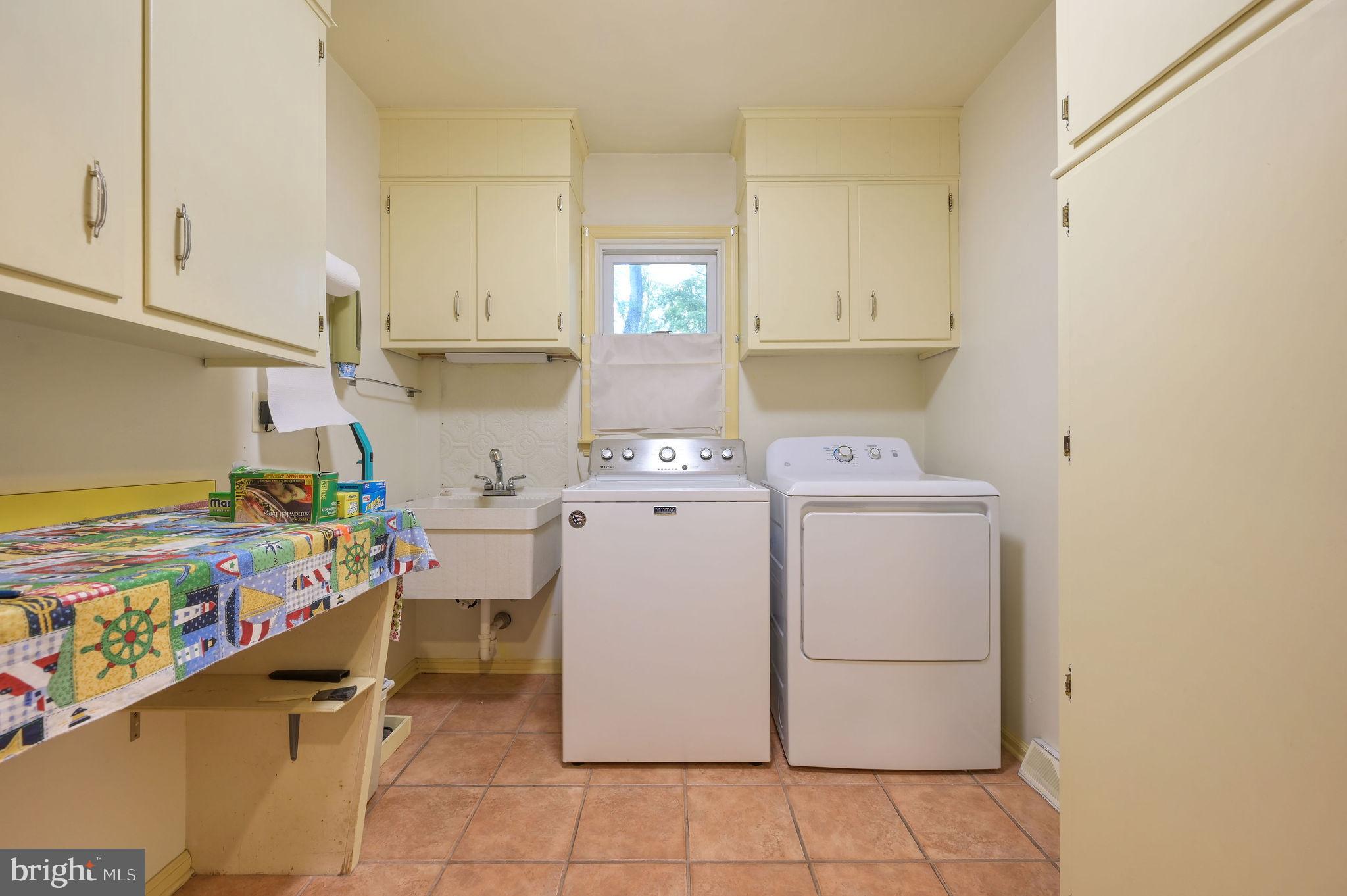 235 Carnoustie Road Dover, DE 19904 - Photo 36 of 43 Laundry Room