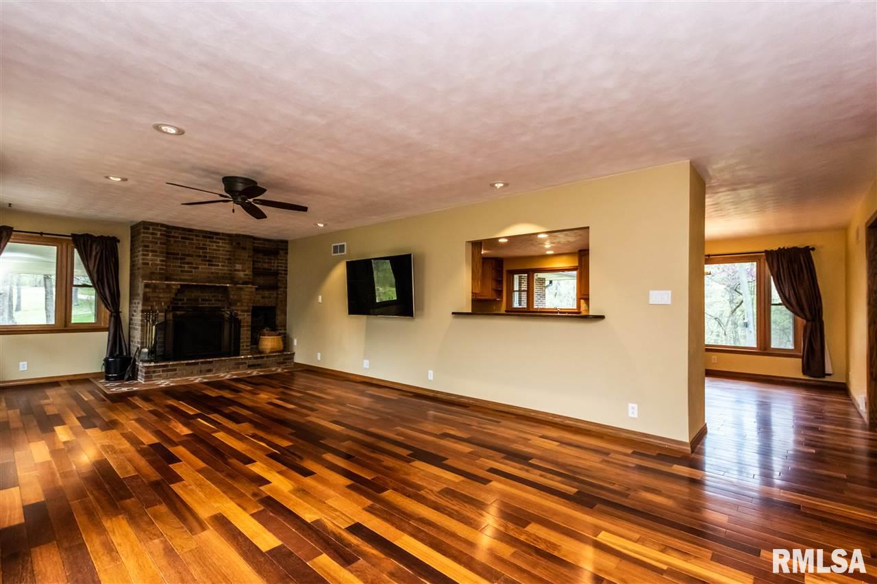 1010 East Truitt Road Chillicothe, IL 61523 - Photo 12 of 36 Gallery Image 12