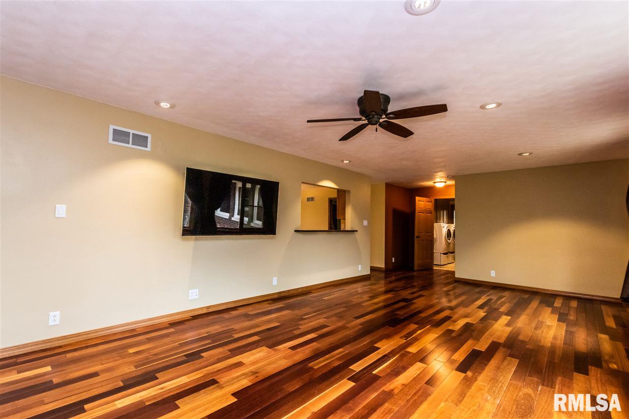 1010 East Truitt Road Chillicothe, IL 61523 - Photo 13 of 36 Gallery Image 13