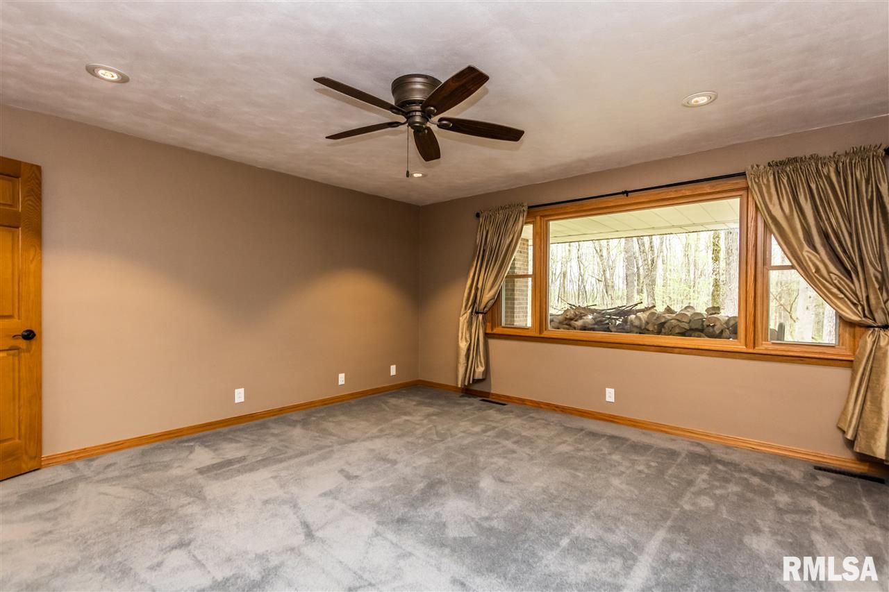 1010 East Truitt Road Chillicothe, IL 61523 - Photo 18 of 36 Gallery Image 18