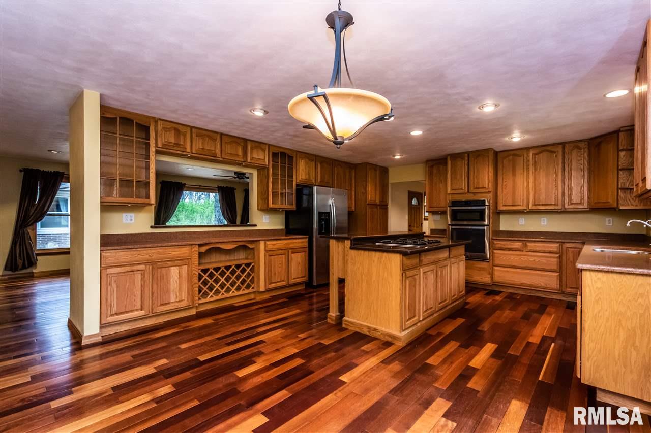 1010 East Truitt Road Chillicothe, IL 61523 - Photo 6 of 36 Gallery Image 6