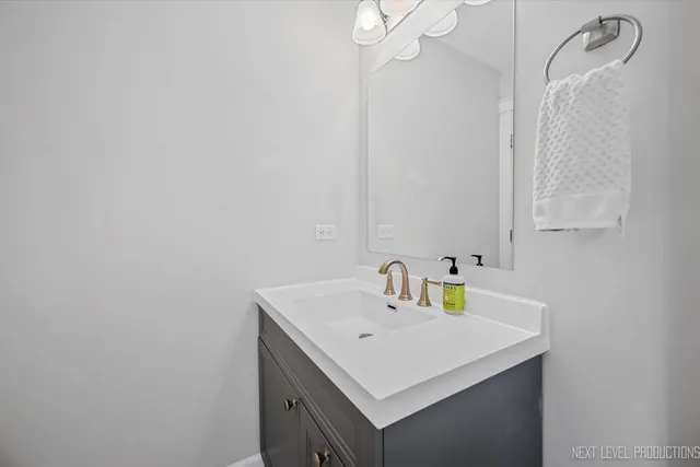 $4,500 | 413 Cheever Avenue, Geneva, IL 60134