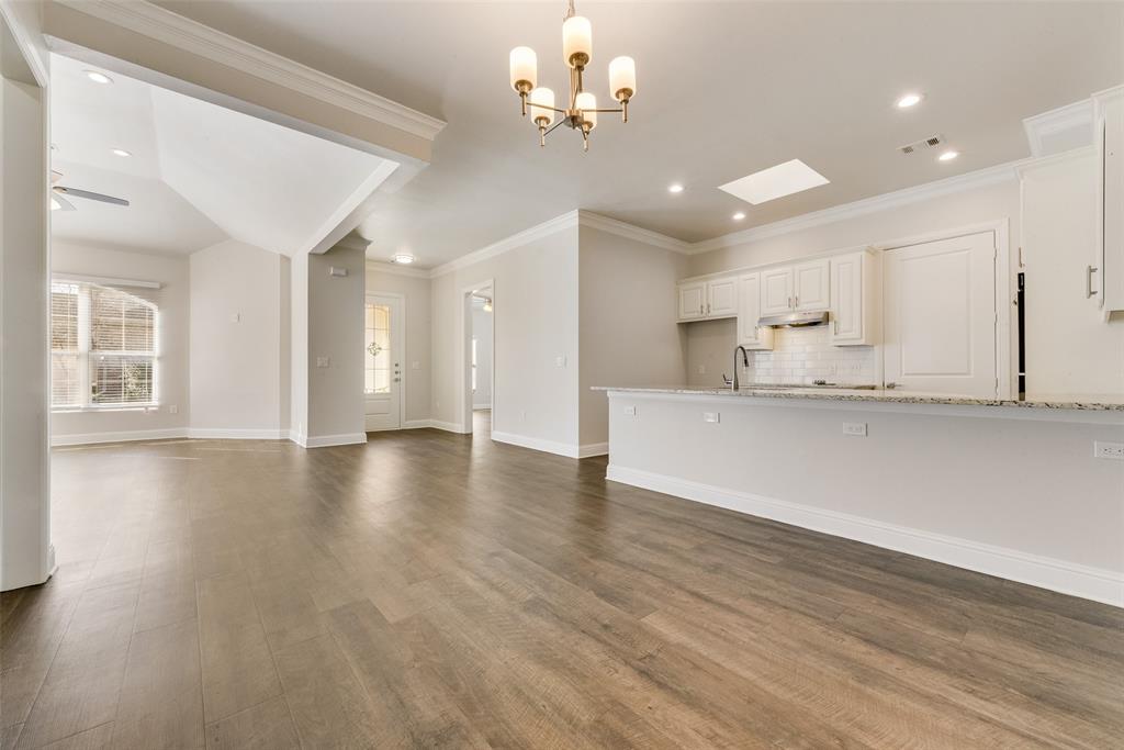 8841 Creek Run Road, Unit 403 Fort Worth, TX 76120 - Photo 4 of 26 a view of a kitchen with marble kitchen and kitchen