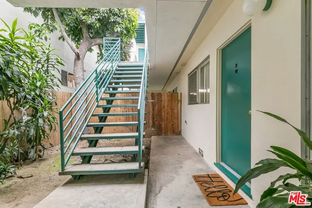 $2,595 | 1333 Barry Avenue, Unit 2, Los Angeles, CA 90025