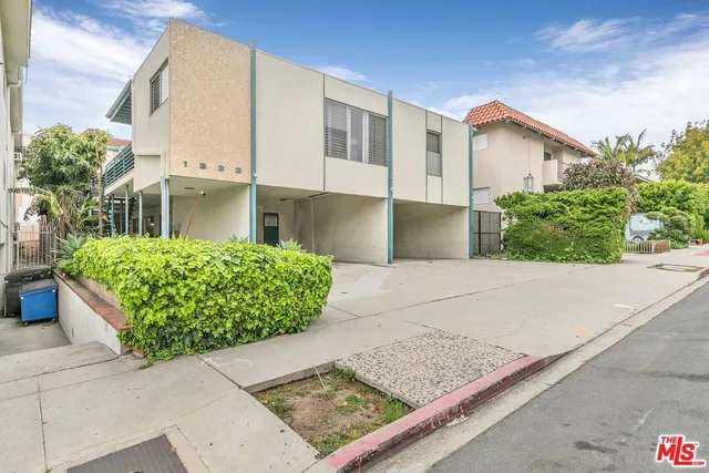 $2,595 | 1333 Barry Avenue, Unit 2, Los Angeles, CA 90025