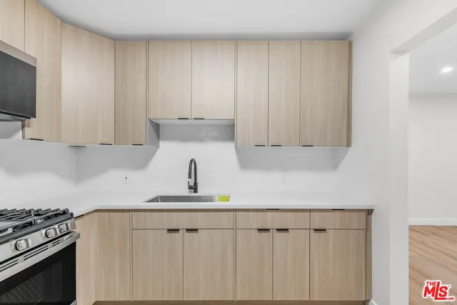 $2,595 | 1333 Barry Avenue, Unit 2, Los Angeles, CA 90025