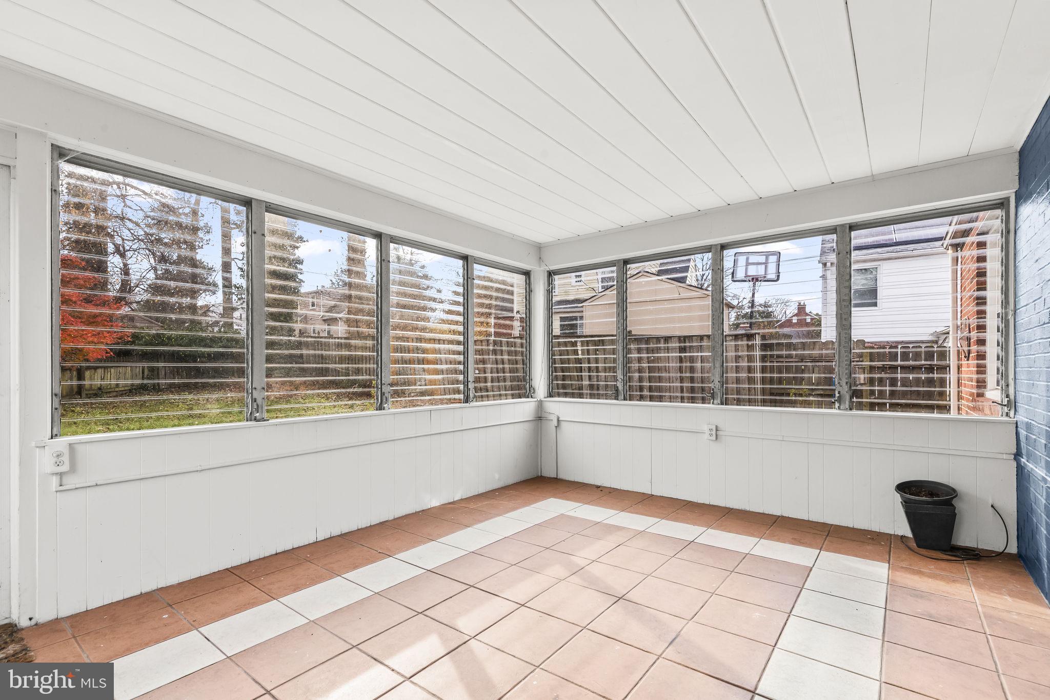 4 Franklin Avenue Silver Spring, MD 20901 - Photo 12 of 39