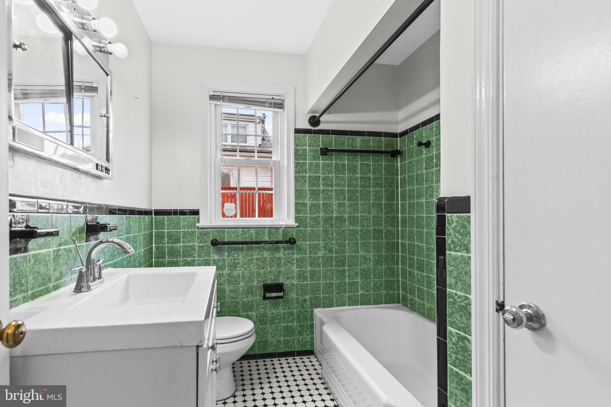 4 Franklin Avenue Silver Spring, MD 20901 - Photo 17 of 39