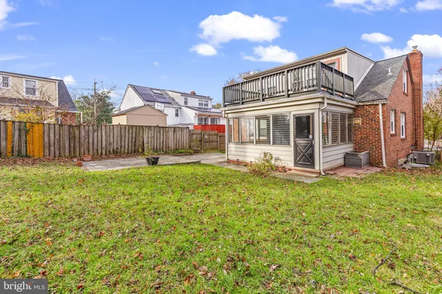 $3,278 | 4 Franklin Avenue, Silver Spring, MD 20901